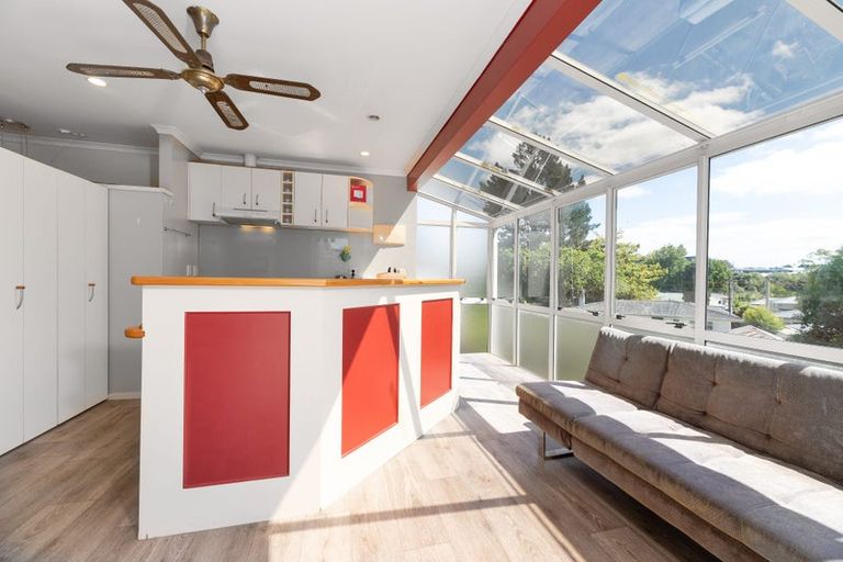 Photo of property in 23 Sherwood Avenue, Te Atatu South, Auckland, 0610