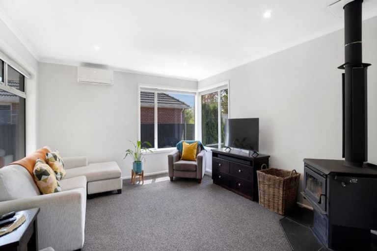 Photo of property in 9 Mottram Street, Redwood, Christchurch, 8051