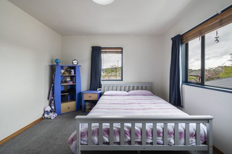 Photo of property in 55 Royal Oak Drive, Kelvin Grove, Palmerston North, 4414