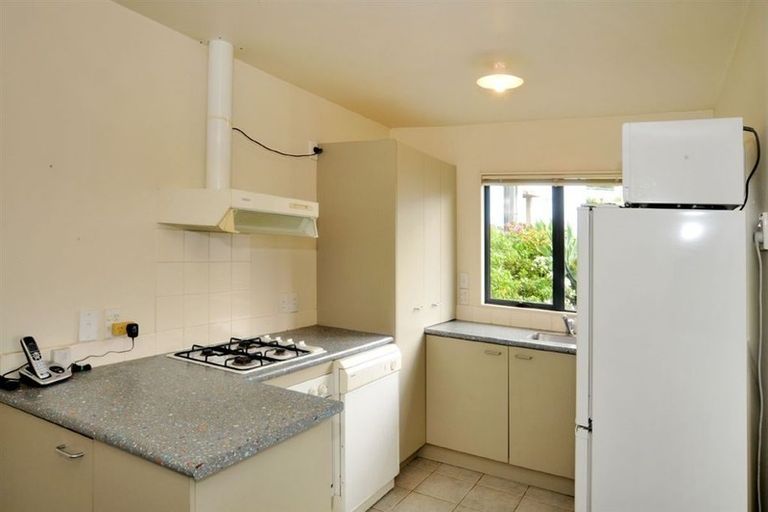 Photo of property in 33a Bronzewing Terrace, Unsworth Heights, Auckland, 0632