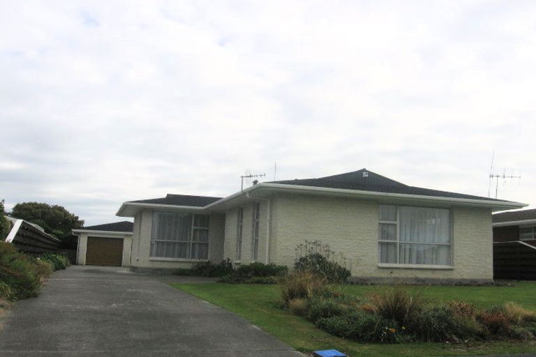 Photo of property in 28 Chippendale Crescent, Highbury, Palmerston North, 4412