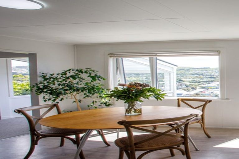 Photo of property in 8a Sheridan Terrace, Johnsonville, Wellington, 6037