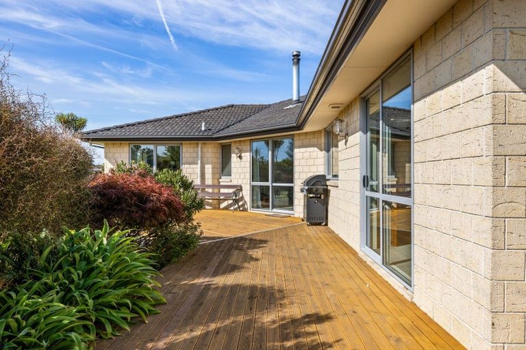 Photo of property in 12 Willowside Place, Amberley, 7410