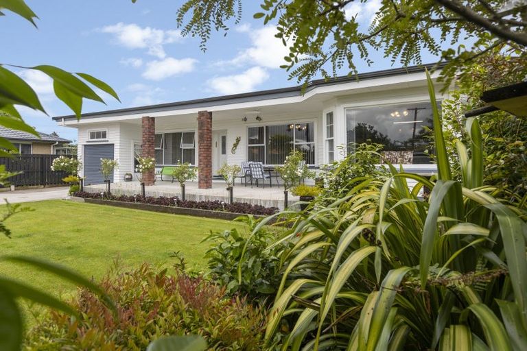 Photo of property in 60 Cutfield Street, Inglewood, 4330