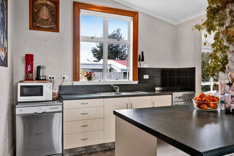 Photo of property in 54 Ngatai Street, Manaia, 4612