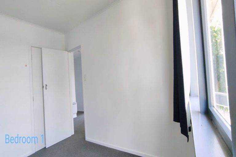 Photo of property in 8 Granby Place, Westown, New Plymouth, 4310
