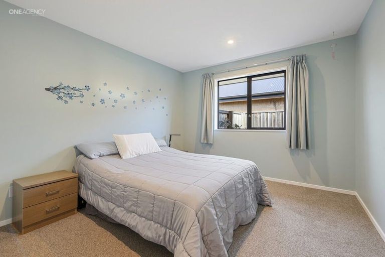 Photo of property in 10 Manuka Street, Pegasus, 7612