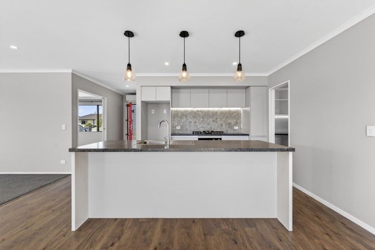 Photo of property in 7 Cressy Place, Darfield, 7510