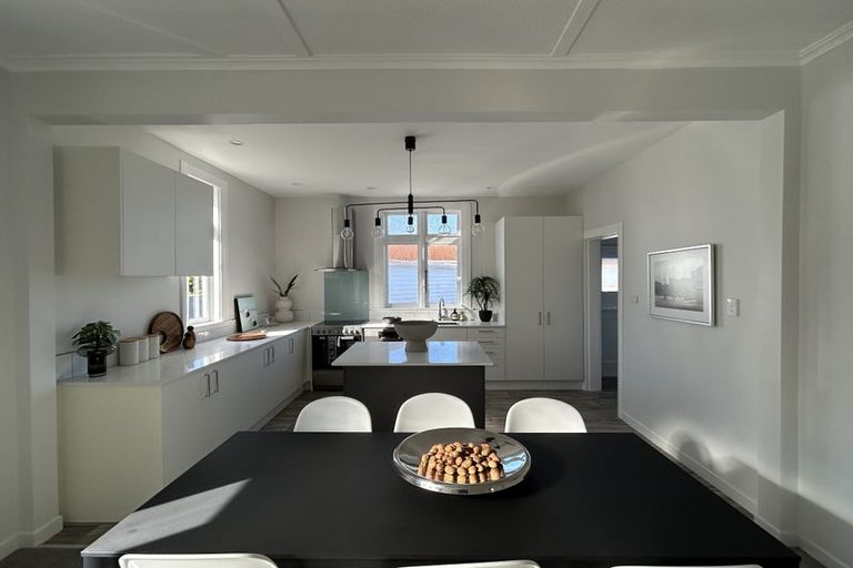 Photo of property in 36 Stone Street, Miramar, Wellington, 6022