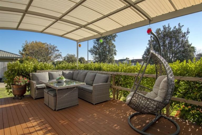 Photo of property in 118 Dalton Drive, Papamoa Beach, Papamoa, 3118