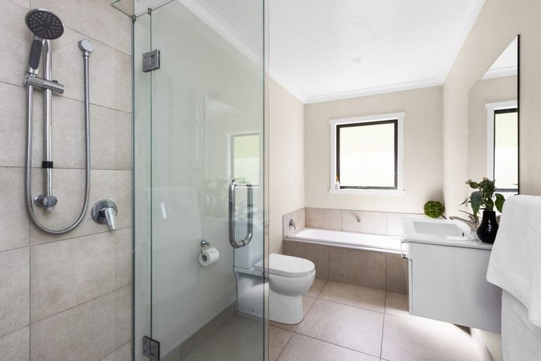 Photo of property in 51 Kent Terrace, Taradale, Napier, 4112