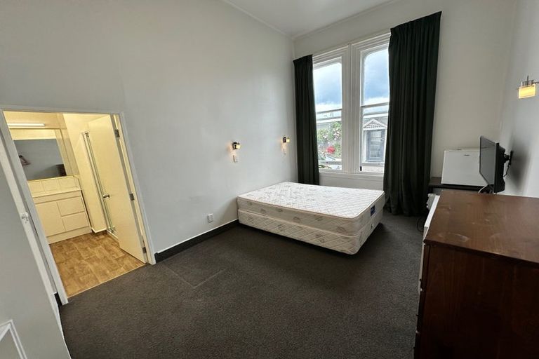 Photo of property in Carillion/the Knoll, 33 Thompson Street, Mount Cook, Wellington, 6011