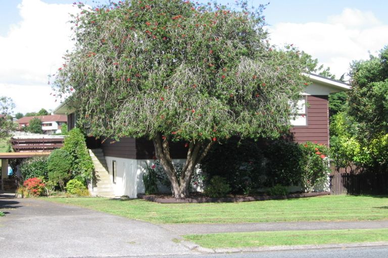 Photo of property in 32 Imogene Way, Half Moon Bay, Auckland, 2012