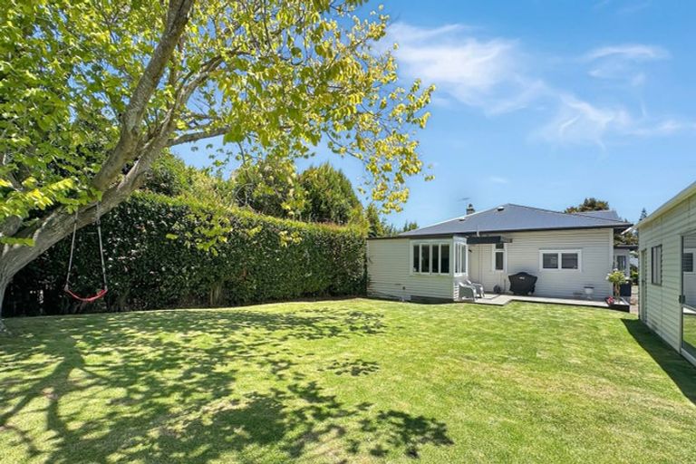 Photo of property in 71 Mcintyre Road, Mangere Bridge, Auckland, 2022