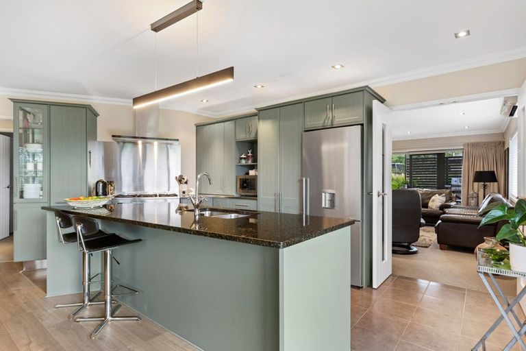 Photo of property in 69b Karamea Street, Whalers Gate, New Plymouth, 4310