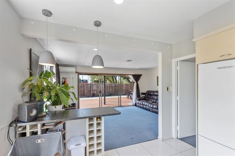 Photo of property in 112a Withells Road, Avonhead, Christchurch, 8042