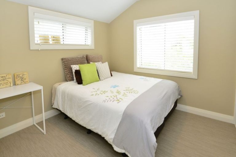 Photo of property in 19 Landmark Terrace, Orewa, 0931