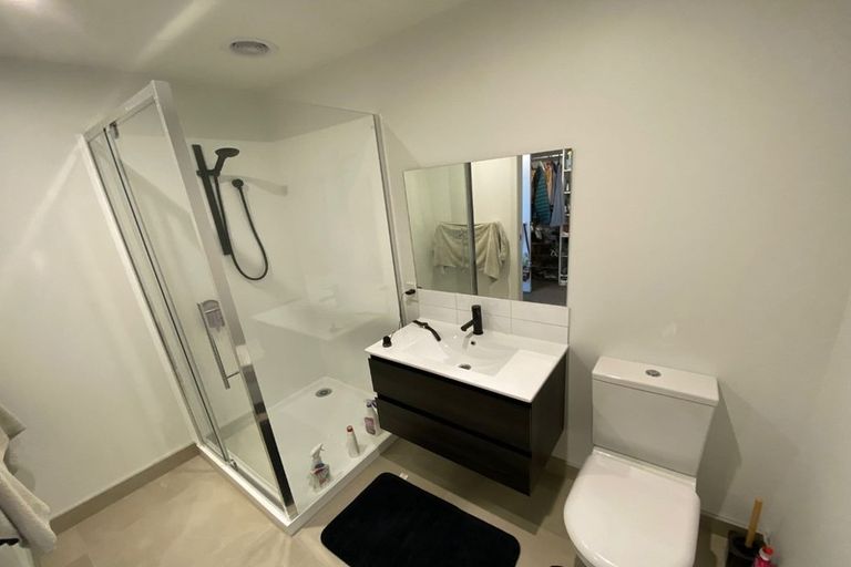 Photo of property in 4/60 Hayfield Way, Karaka, Papakura, 2580