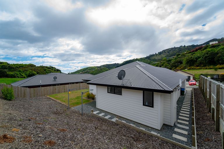 Photo of property in 10 Devenish Place, Atawhai, Nelson, 7010