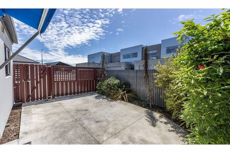 Photo of property in 3/306 Stanmore Road, Richmond, Christchurch, 8013