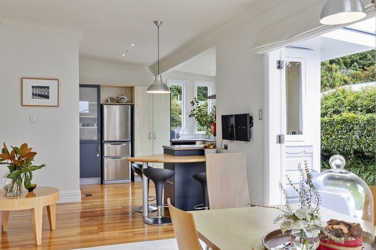 Photo of property in 20 Plunket Street, Kelburn, Wellington, 6012