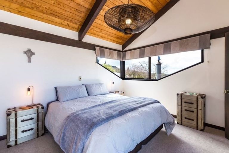 Photo of property in 12 Ewing Grove, Acacia Bay, Taupo, 3330