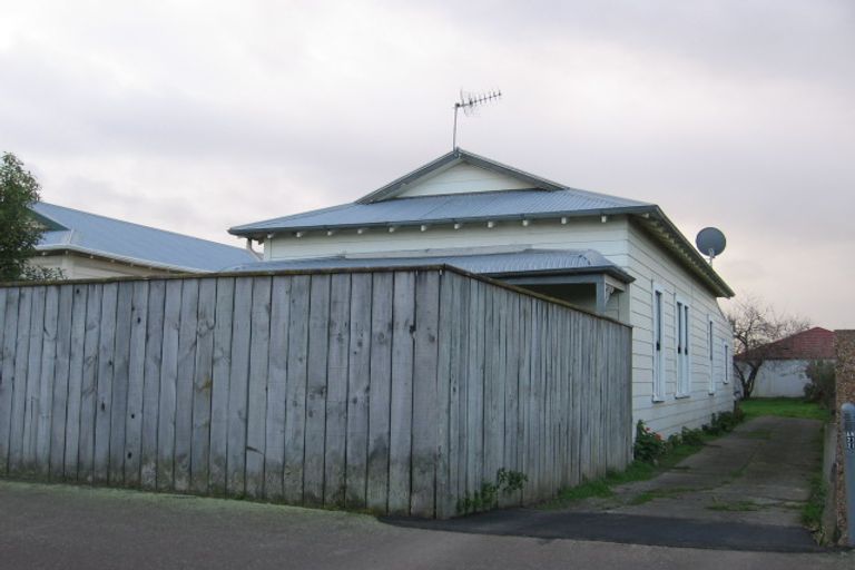 Photo of property in 297 Grey Street, Palmerston North, 4414