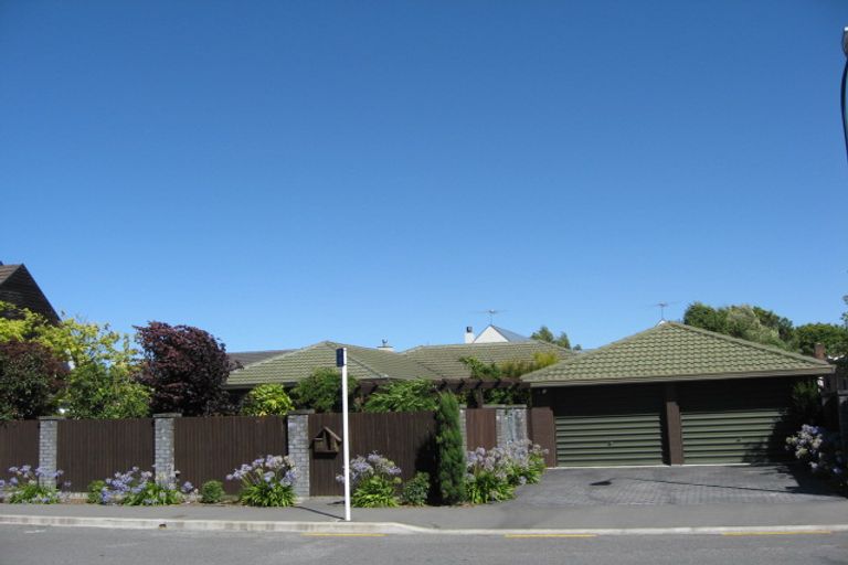 Photo of property in 88 Aikmans Road, Merivale, Christchurch, 8014
