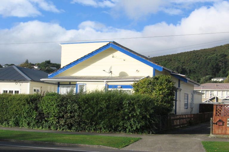 Photo of property in 328 Waiwhetu Road, Fairfield, Lower Hutt, 5011
