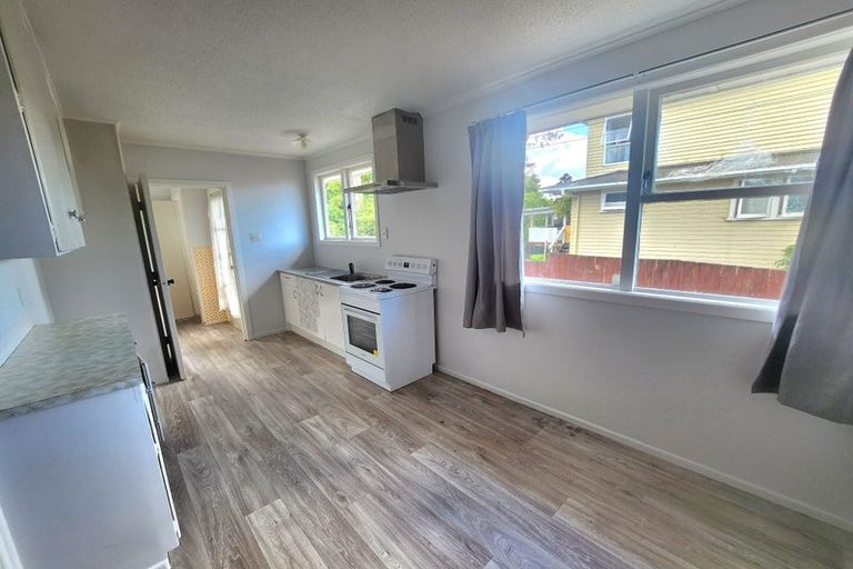 Photo of property in 105 Tidal Road, Mangere, Auckland, 2022