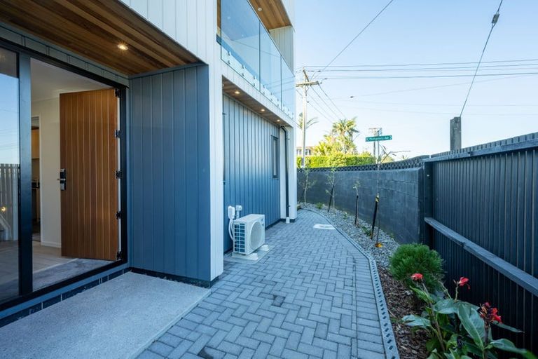 Photo of property in 44a Merani Street, Belmont, Auckland, 0622
