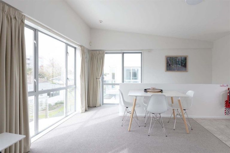 Photo of property in 8a Rotherham Street, Riccarton, Christchurch, 8041