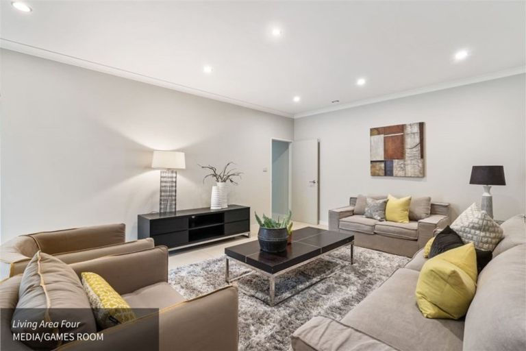 Photo of property in 4 Montrose Terrace, Mairangi Bay, Auckland, 0630