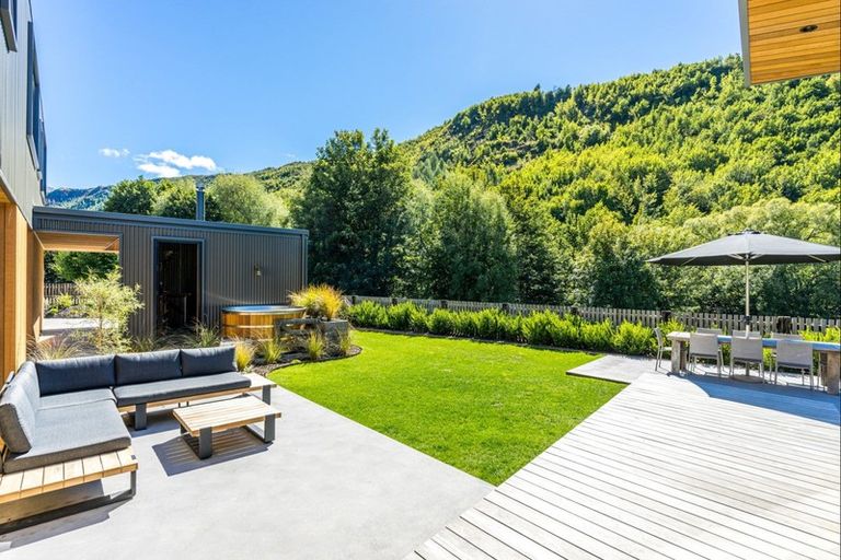 Photo of property in 38 Cornwall Street, Arrowtown, 9302