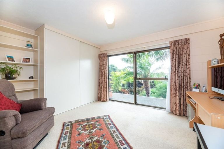 Photo of property in 1/16 Quebec Road, Milford, Auckland, 0620