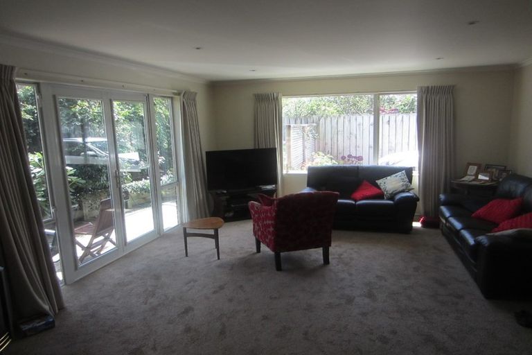Photo of property in 53b Oxford Street, Tawa, Wellington, 5028