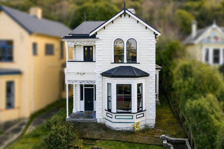 Photo of property in 88 Queen Street, North Dunedin, Dunedin, 9016
