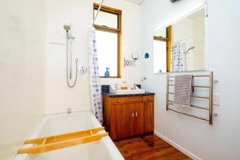 Photo of property in 313 Hill Road, Eskdale, Napier, 4182