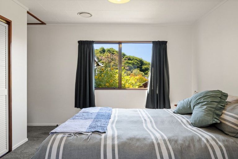 Photo of property in 97 Glenross Street, Glenross, Dunedin, 9011