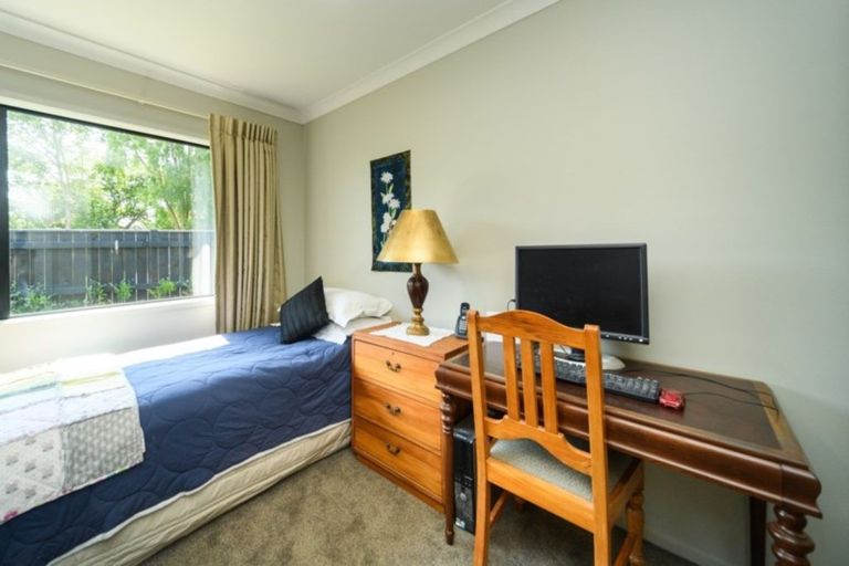 Photo of property in 7 Butler Place, Fitzherbert, Palmerston North, 4410