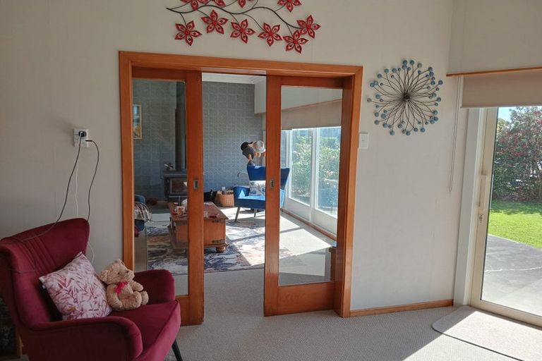 Photo of property in 79 Orawia Road, Tuatapere, 9620