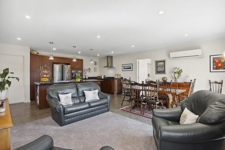 Photo of property in 17 Awa Toru Drive, Fairfield, Dunedin, 9018