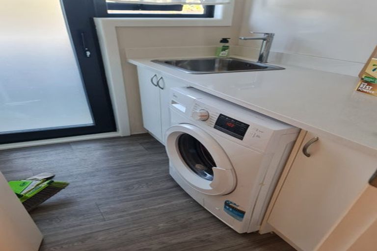 Photo of property in 44 Dickson Crescent, Hornby, Christchurch, 8042