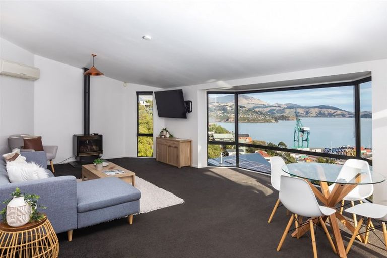 Photo of property in 9 Randolph Terrace, Lyttelton, 8082