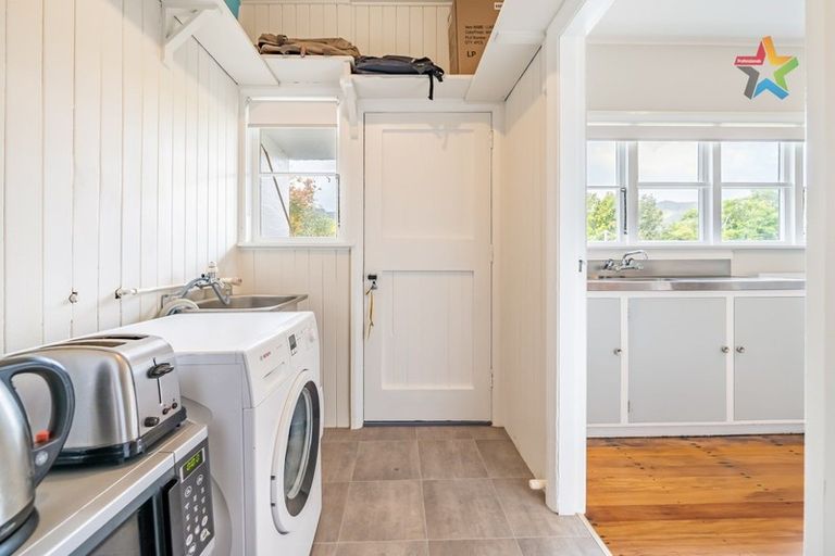 Photo of property in 26 Durham Crescent, Fairfield, Lower Hutt, 5011