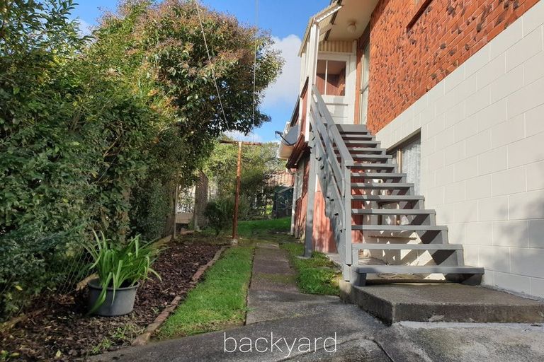 Photo of property in 1/723 Beach Road, Browns Bay, Auckland, 0630