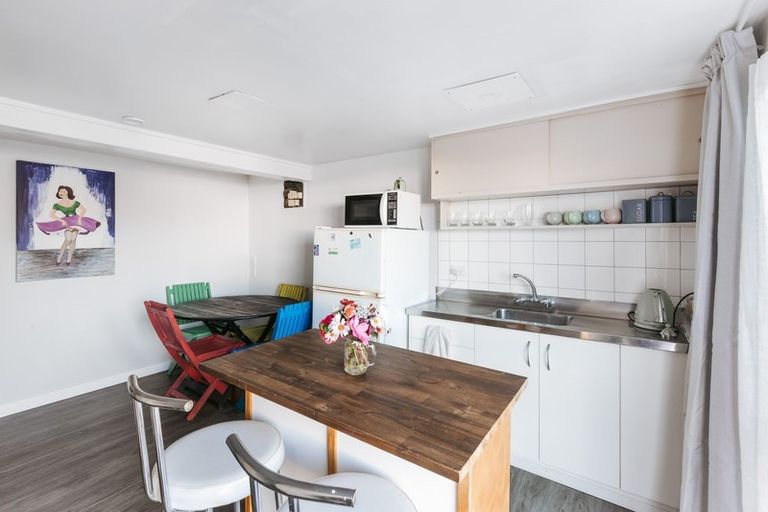 Photo of property in 12 Mcdonnell Street, Omokoroa, 3114