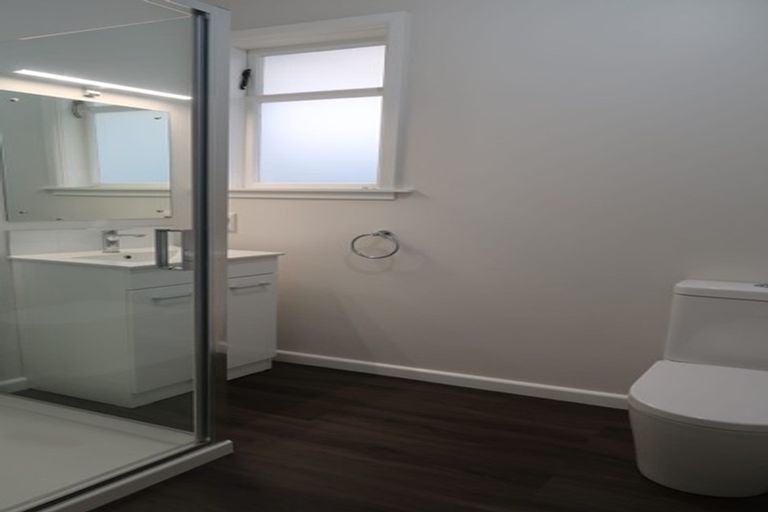 Photo of property in 10 Lucknow Terrace, Khandallah, Wellington, 6035