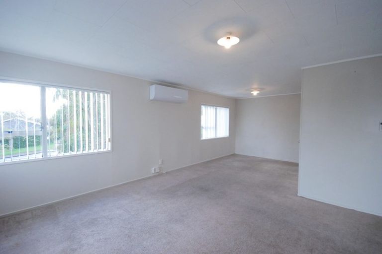 Photo of property in 149 Universal Drive, Henderson, Auckland, 0610