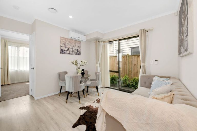 Photo of property in 27 Hakinakina Drive, Flat Bush, Auckland, 2019